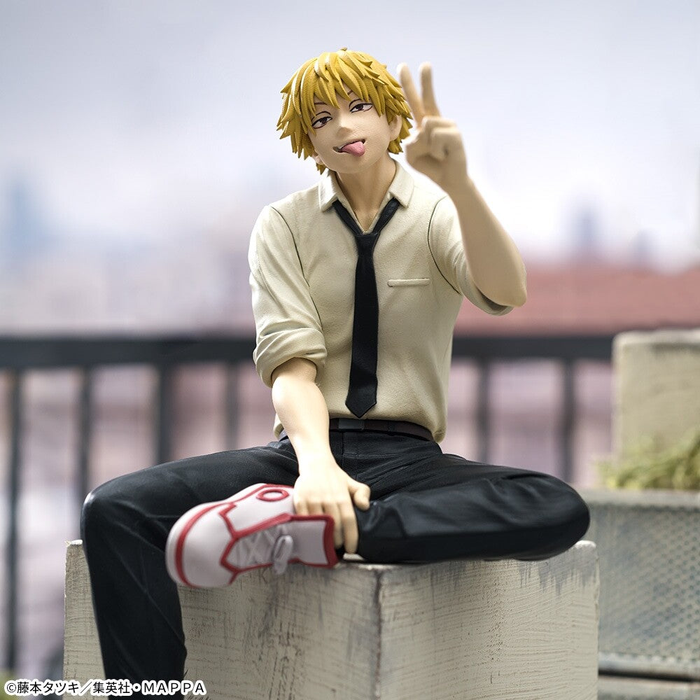 Premium Perching Figure - Denji - Chainsaw Man